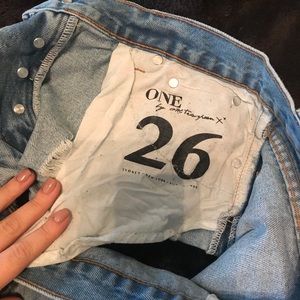 One Teaspoon Bandit shorts size 26